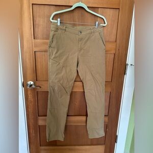 Men’s Mountain Hardware 32/32 Pants